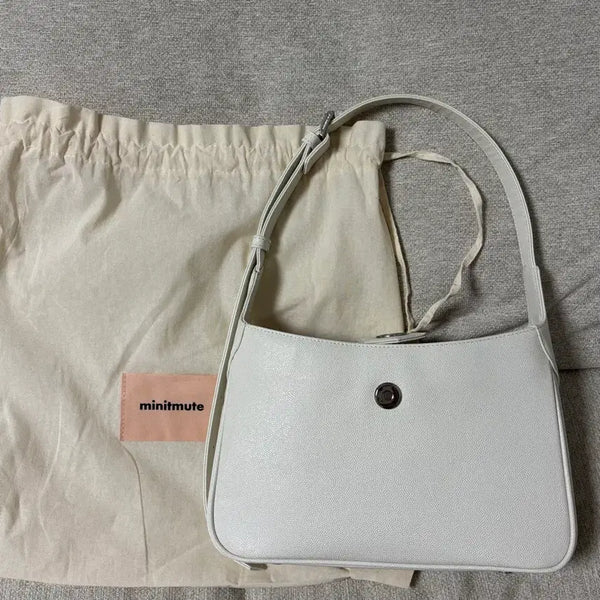 [BUNJANG] Minitmute Baton Bag Mini White / 미닛뮤트 바톤백 미니 화이트