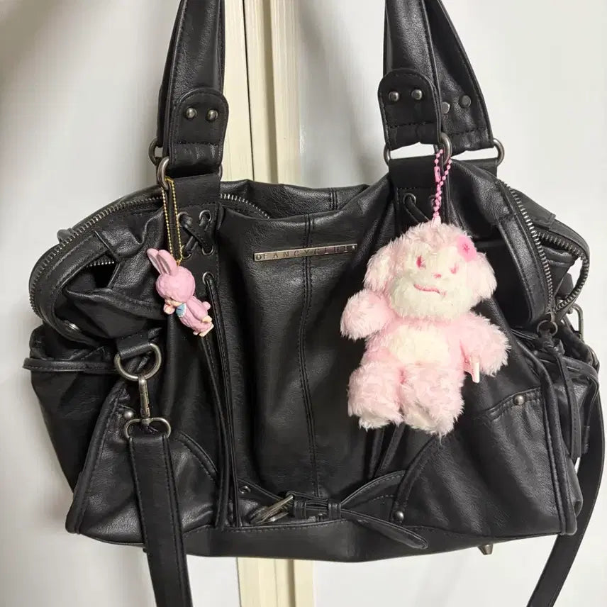 [BUNJANG] Fancy Club Belted Washing Leather Shoulder Bag / 팬시클럽 벨티드 워싱 레더백 숄더백