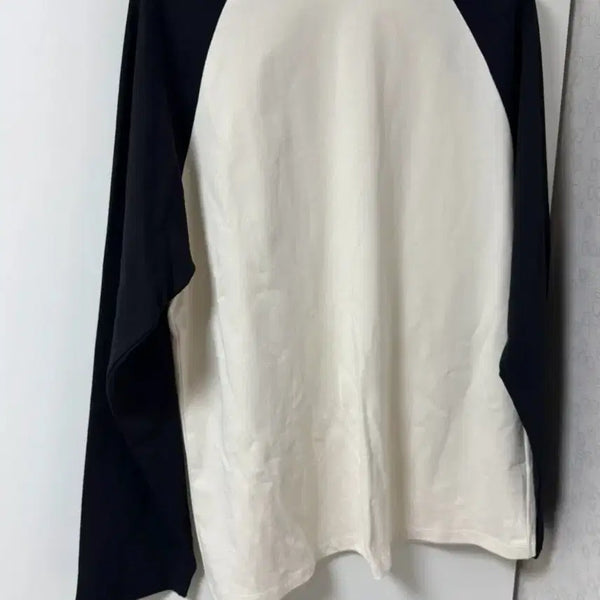[BUNJANG] Facade Pattern Raglan T-Shirt / 파사드패턴 나그랑 티셔츠