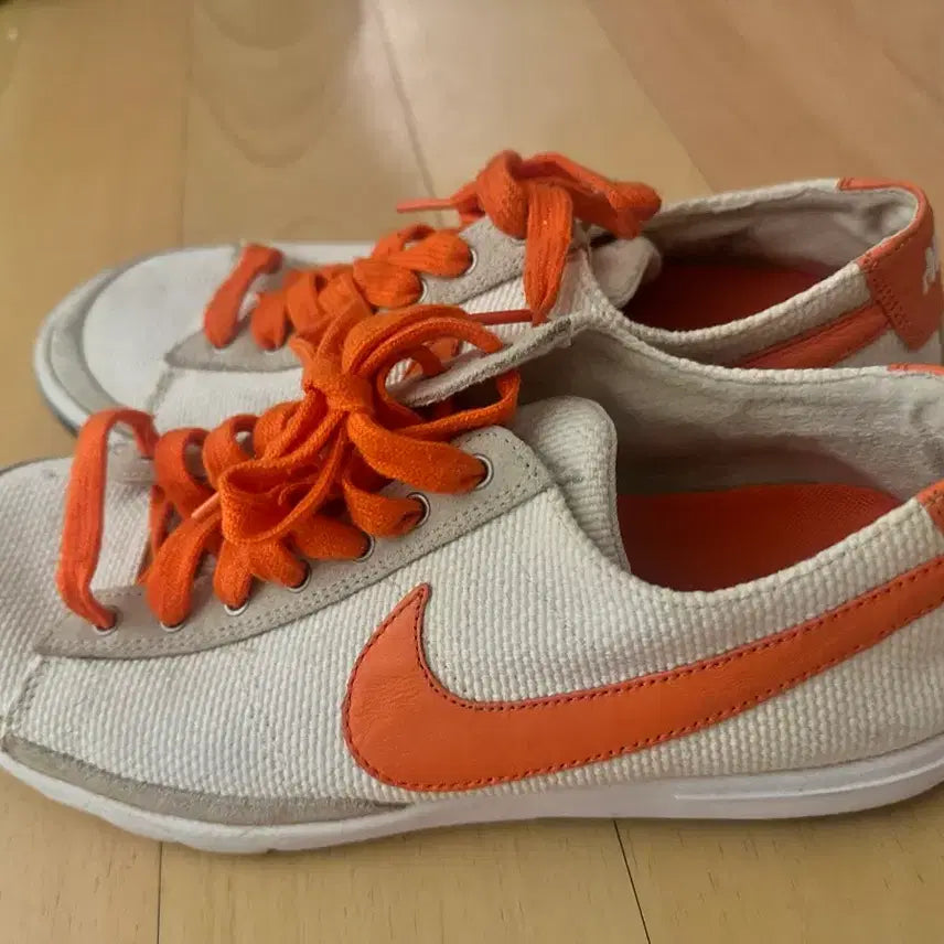 [BUNJANG] Nike Orange Swoosh Cotton Sneakers / 나이키 오렌지 스우시 코튼 스니커즈