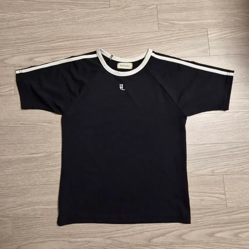 [BUNJANG] Bellaria Black T-Shirt / 벨리아르 블랙 반팔티 상태좋음!!)