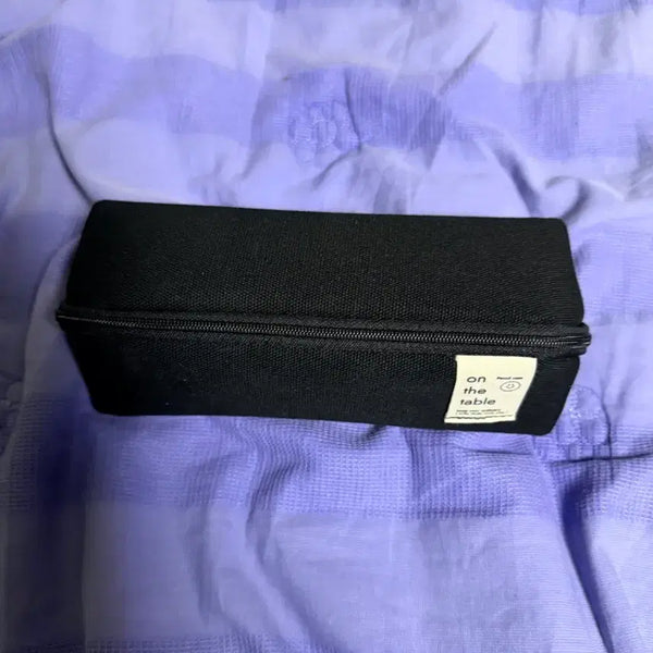 [BUNJANG] On The Table Black Pouch Pencil Case / 온더테이블 필통 블랙 파우치