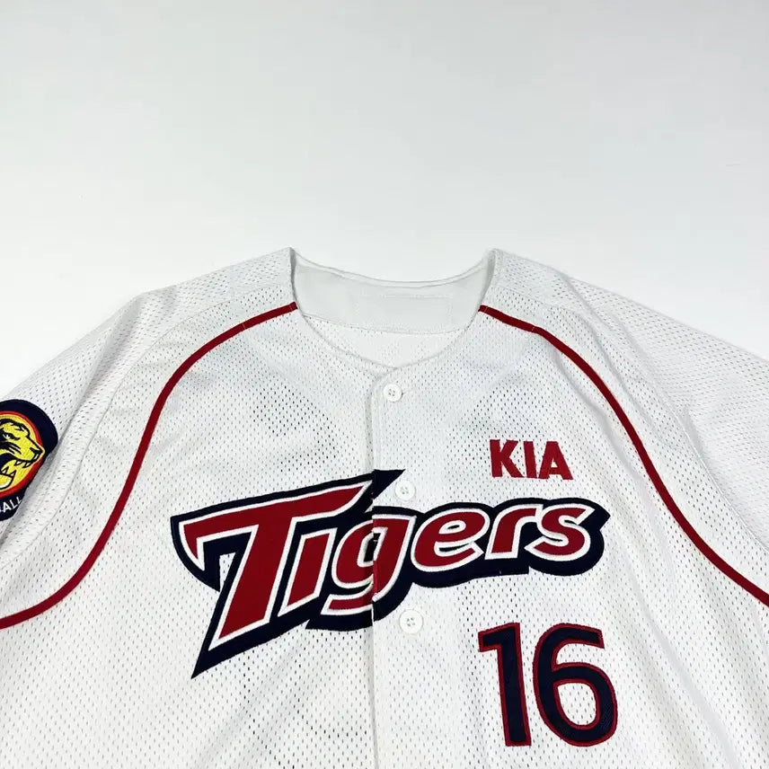 [BUNJANG] Vision Korea KBO Kia Tigers Kim Joo-chan Baseball Jersey (L) / 비젼코리아 KBO 기아타이거즈 김주찬 야구유니폼 (L)