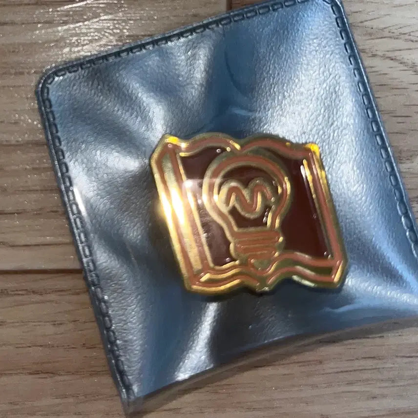 [BUNJANG] Library of Ruina Symbol Badge / 라오루 호드 문학의 층 심볼뱃지 원가양도
