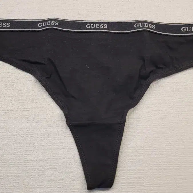 [BUNJANG] Guess Women's T-Panty Black Size 100 / 여성 티팬티 (새상품) 100