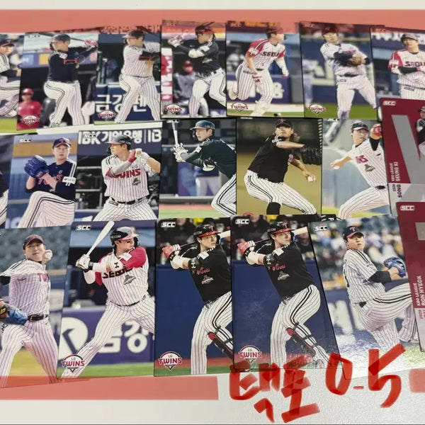 [BUNJANG] LG Twins 2026 KBO Baseball Cards Bundle / 2026 KBO 크보 카드 엘지트윈스 문보경 송승기 이상훈 홍창기 판매