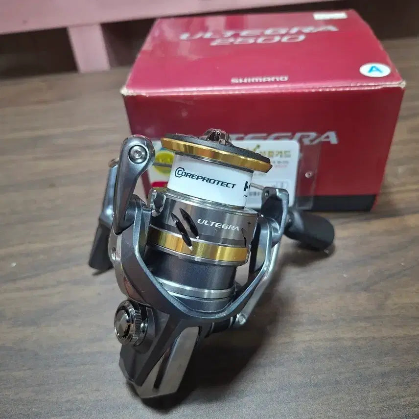 [BUNJANG] Shimano Ultegra 2500 Spinning Reel (Unused) / 울테그라 2500  미사용 새제품