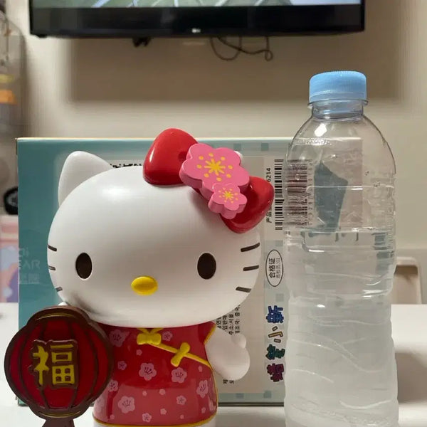 [BUNJANG] Hello Kitty Lunar New Year Fortune Pouch Cheongsam Piggy Bank / 헬로키티 새해 복주머니 치파오 저금통