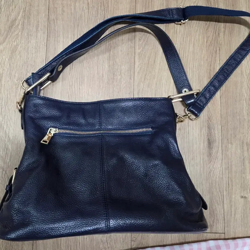 [BUNJANG] Navy Blue Genuine Leather Shoulder Bag / 네이비(남색) 소가죽 숄더백
