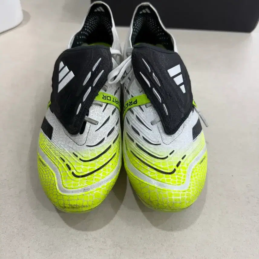 [BUNJANG] Adidas Predator 25 Elite FT AG Football Boots / 아디다스 프레데터 25 엘리트 FT AG