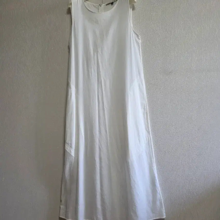 [BUNJANG] EQL Essential White Sleeveless Dress S / EQL 에센셜 화이트 민소매 원피스 S