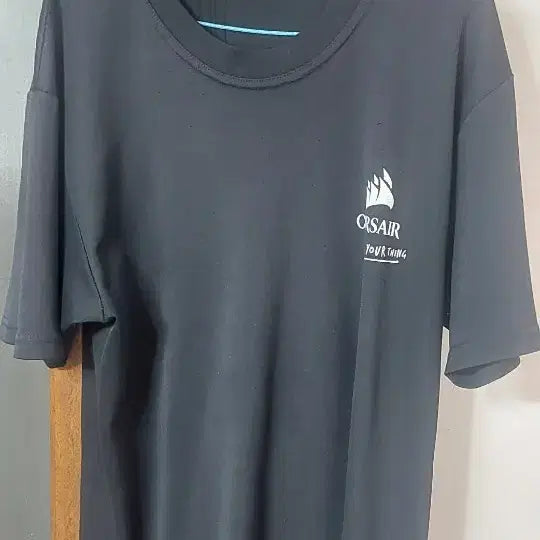 [BUNJANG] Corsair Short-Sleeve T-Shirts & Vests Bundle / 겨울에 날씨 풀릴때 필요한 옷(5가지)