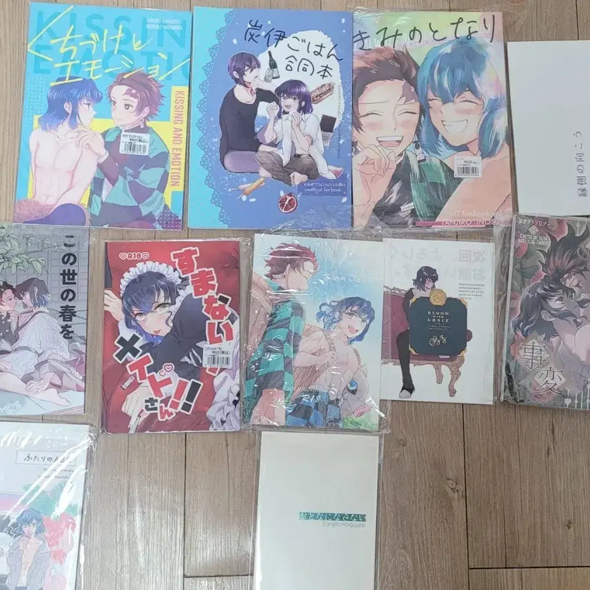[BUNJANG] Demon Slayer Tanjirou x Inosuke Doujinshi Bundle Set / 귀멸의 칼날 탄이노 동인지 회지 일괄 판매