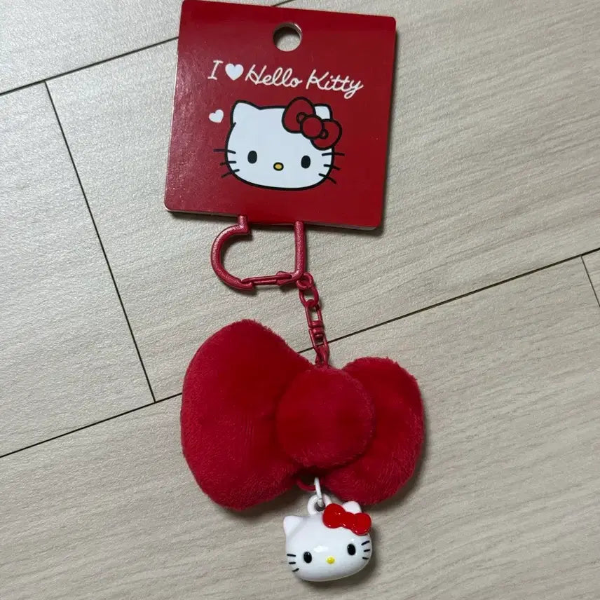 [BUNJANG] I Love Hello Kitty Ribbon Keychain Red / 아이 러브 헬로키티 리본 키체인 레드