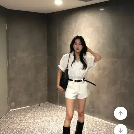 [BUNJANG] White Short-Sleeve Shirt & White Shorts Set / 흰색 반팔 셔츠 & 화이트 숏팬츠 세트