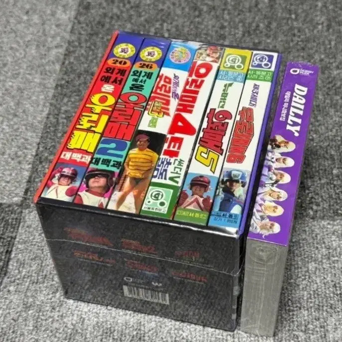 [BUNJANG] Ultra MacBackgwa Limited Edition / 우뢰매대백과 한정판