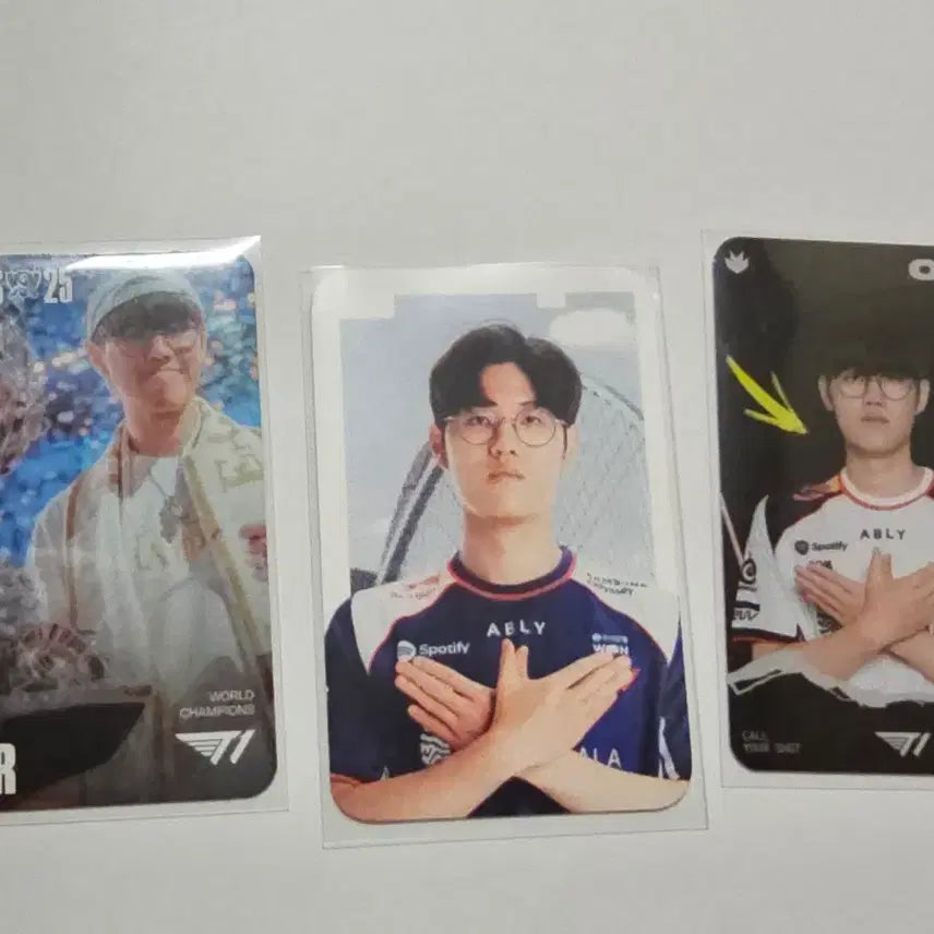 [BUNJANG] T1 Oner MSI Photocard & Magnet Bundle Set / msi 티원 오너 포카 + 오너 자석 일괄판매