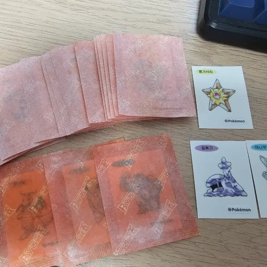[BUNJANG] Pokemon Sticker Art 30th Anniversary Dragonite & 29 Others / 포켓몬스터 띠부씰 아트워크 30주년 망나뇽 등 30장