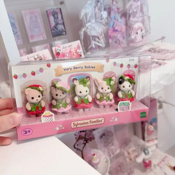 [BUNJANG] Sylvanian Families Strawberry Trio Baby Cat, Mole, Rabbit, Cherry Persian / 실바니안 모여라 딸기 트리오 아기 고양이 두더지 토끼 체리 페르시안
