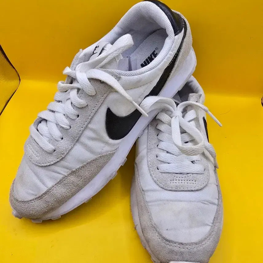 [BUNJANG] Nike Daybreak Sneakers (235) / 나이키 데이브레이크 운동화235