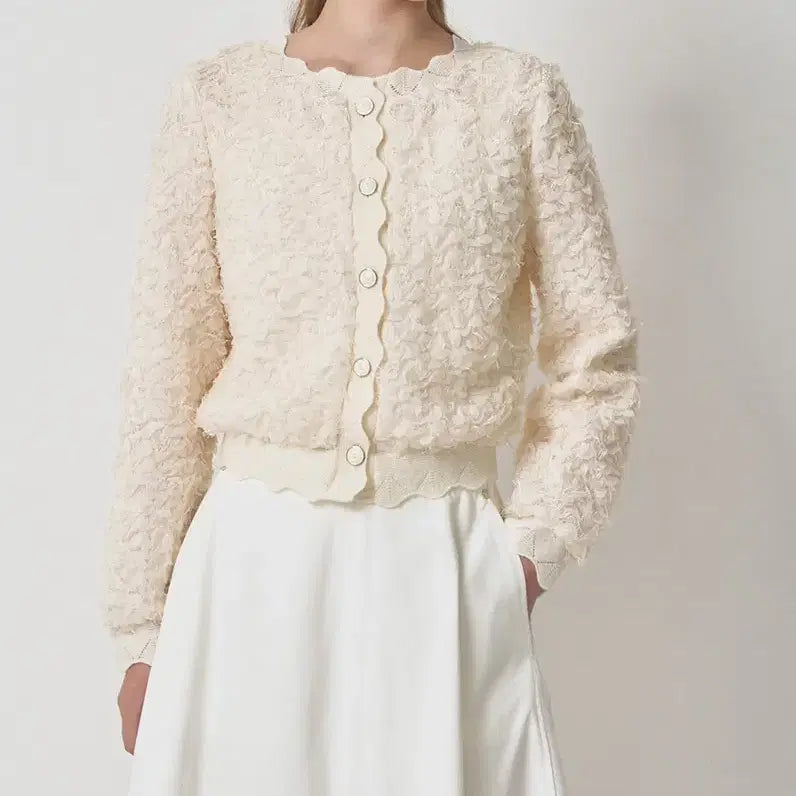 [BUNJANG] Floral Half Sleeve Crop Blouse / 25 마인 자수 플로럴 하프 슬리브 크롭 블라우스