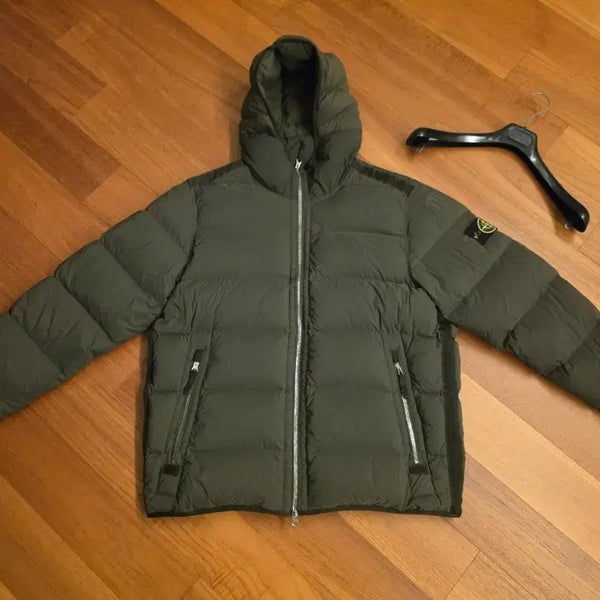 [BUNJANG] Stone Island 23FW Seamless Tunnel Nylon Down Jacket Khaki XXL / 스톤아일랜드 23FW 심리스터널 나일론 패딩 카키 XXL