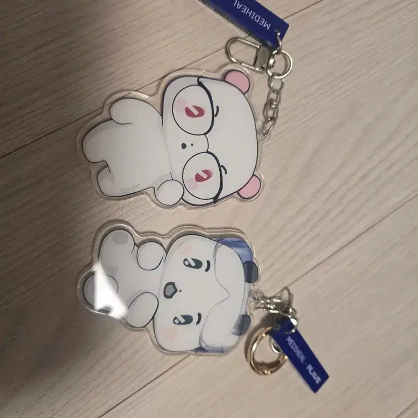 [BUNJANG] Playzeave x Mediheal Staff ID Card & Mirror Keyring Set / 플레이브 메디힐 사원증