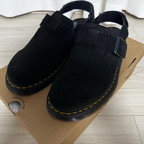 [BUNJANG] Dr. Martens George 2 Suede Mules UK 10 (290) / 닥터마틴조지2 290 스웨이드뮬 팝니다.
