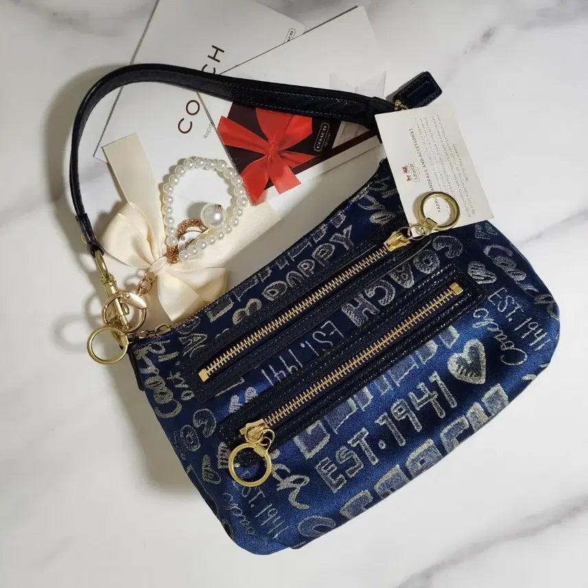 [BUNJANG] Coach Poppy Graffiti Denim Shoulder Bag / 희귀템) 코치 포피 그래피티 데님 숄더백