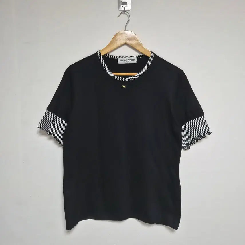 [BUNJANG] Sonia Rykiel Ruffled Short Sleeve T-Shirt - M / 소니아리키엘SoniaRykiel 프릴 반팔 티셔츠 M T-225