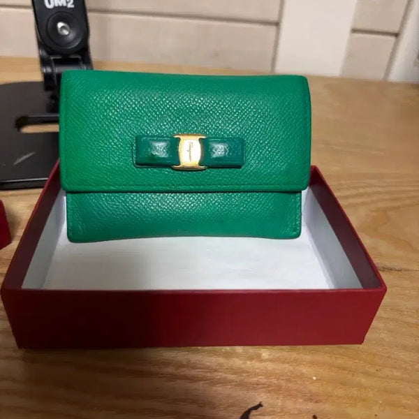 [BUNJANG] Salvatore Ferragamo Gancini Card Holder Green / 페레가모 카드지갑(정품)