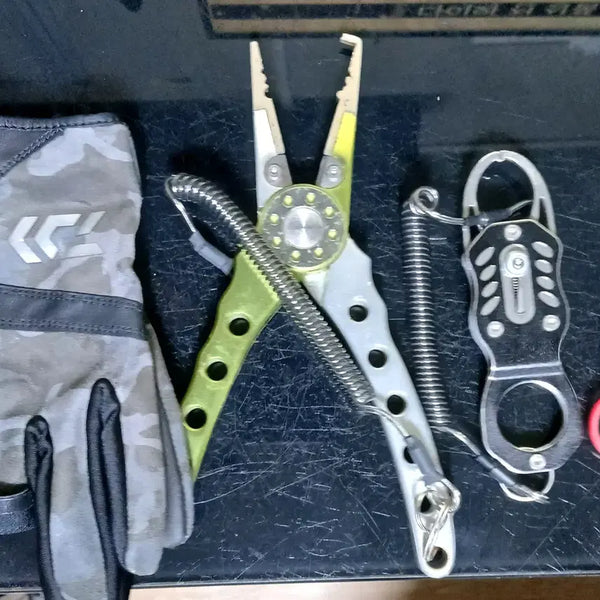 [BUNJANG] Daiwa TB-3000 Tackle Box and Fishing Convenience Items / 다이와 태클박스 tb-3000 및 낚시 편의용품 팝니다