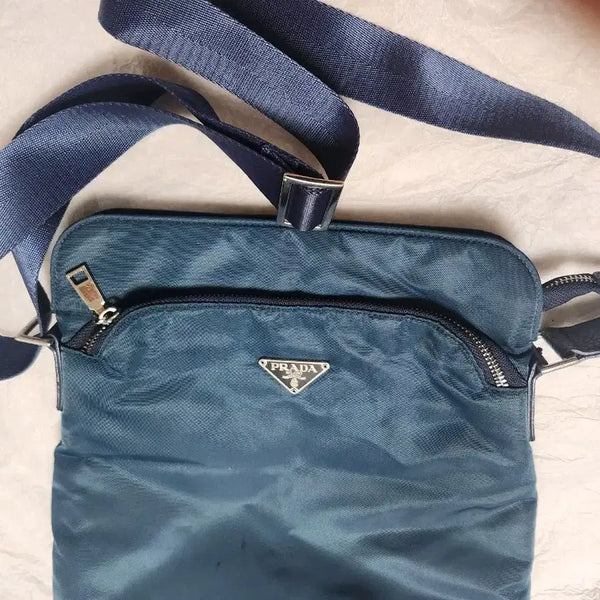 [BUNJANG] Prada Tessuto Shoulder Bag Navy / 프라다 테수토 숄더백 네이비