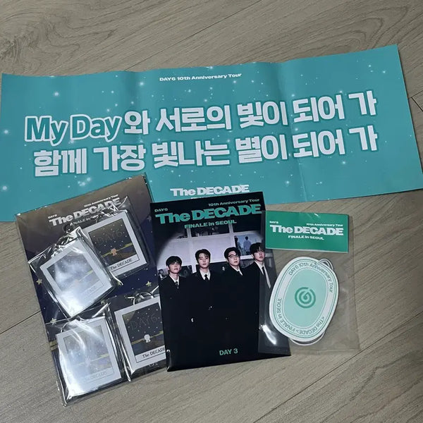 [BUNJANG] Day6 "The Present" Concert Merchandise Bundle Set / 데이식스 입장기프트+마데존 일괄판매