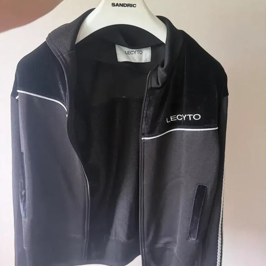 [BUNJANG] Recito Zip-up Jacket / 레씨토 집업 팔아요