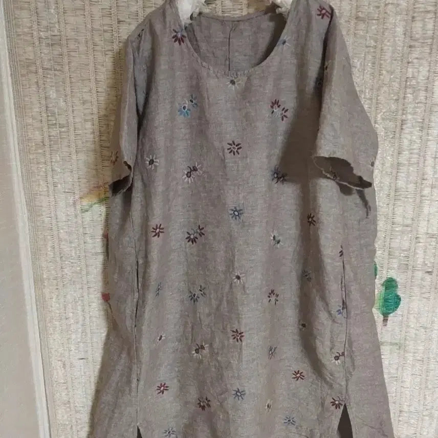 [BUNJANG] Linen Short Sleeve Dress Floral Embroidery / 린넨 반팔 원피스 꽃 자수