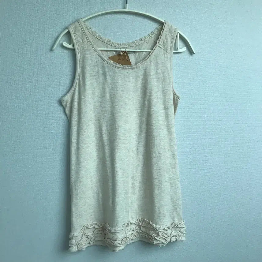 [BUNJANG] Beige Lace Sleeveless Top / 베이지 레이스 민소매 슬리브리스 나시 모리걸 새상품