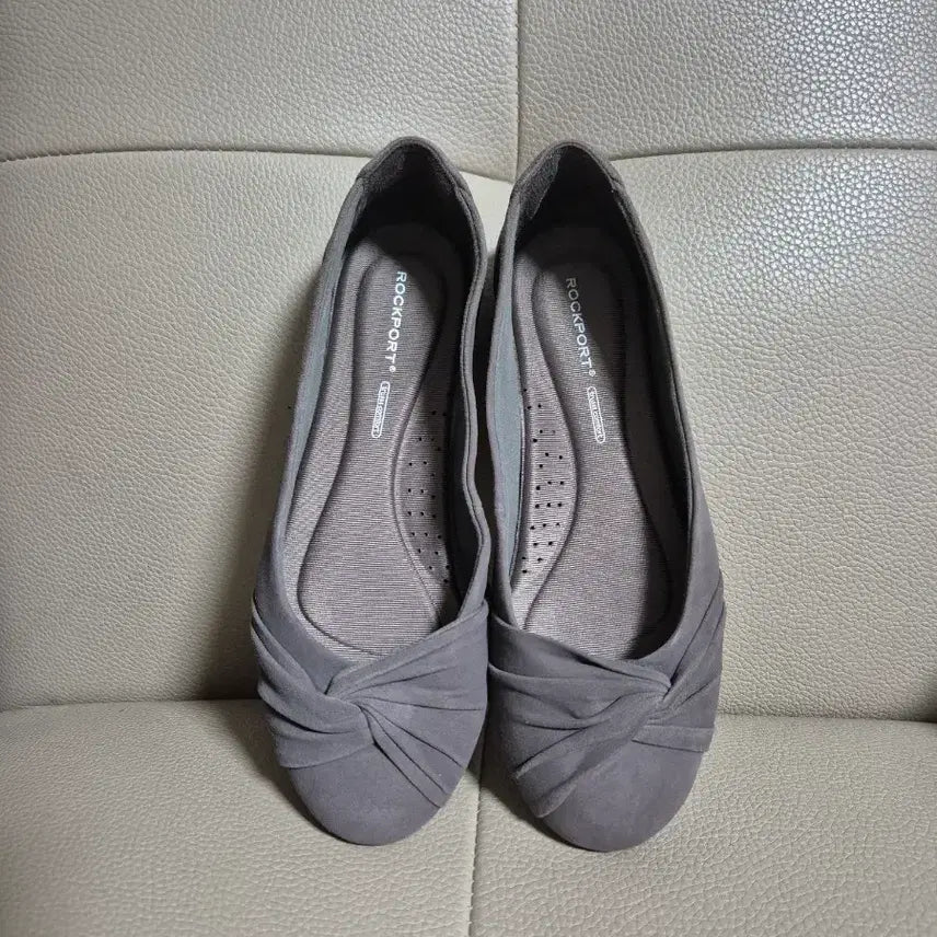 [BUNJANG] Rockport Suede Flat Shoes / 락포트 플랫슈즈