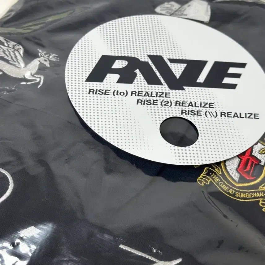[BUNJANG] RIIZE RIIZE Pop-up MD Ojoha Polar T / 라이즈 rrize 팝업 MD 오조하 폴라 티