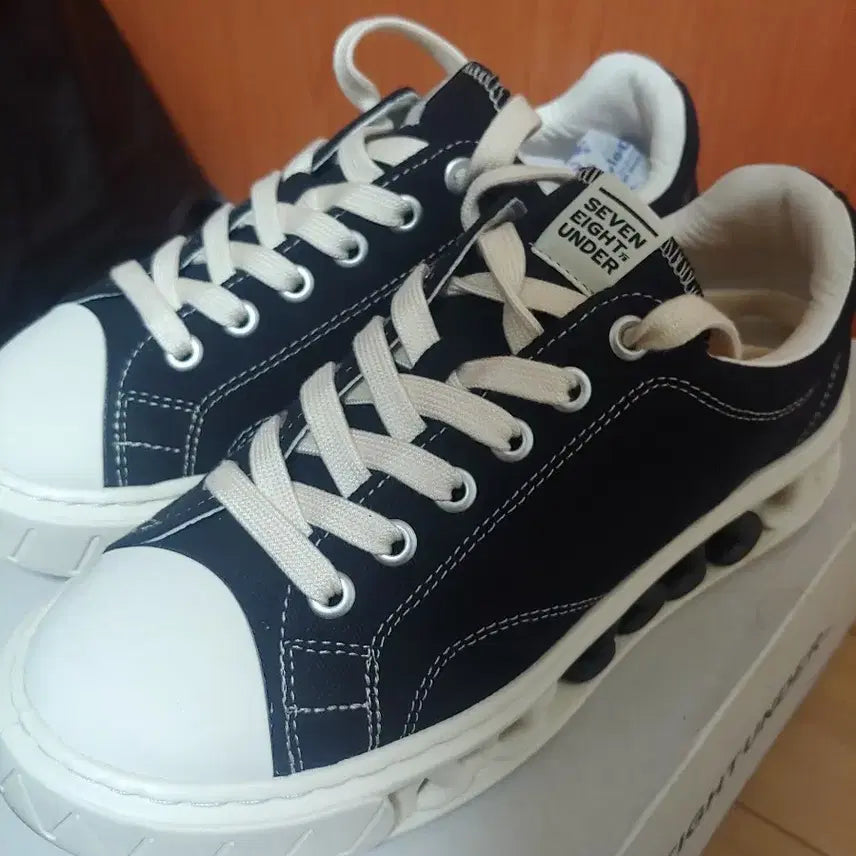 [BUNJANG] Seven Eight Under Sneakers Black / 세븐에잇언더 스니커즈