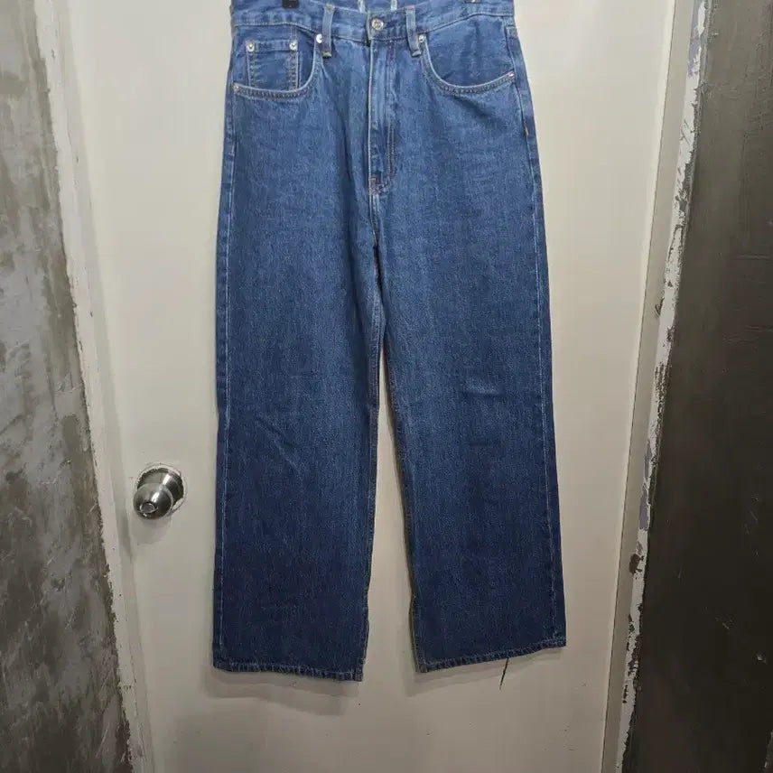 [BUNJANG] Women's Wide Fit Denim Jeans / 청바지 와이드 핏 데님