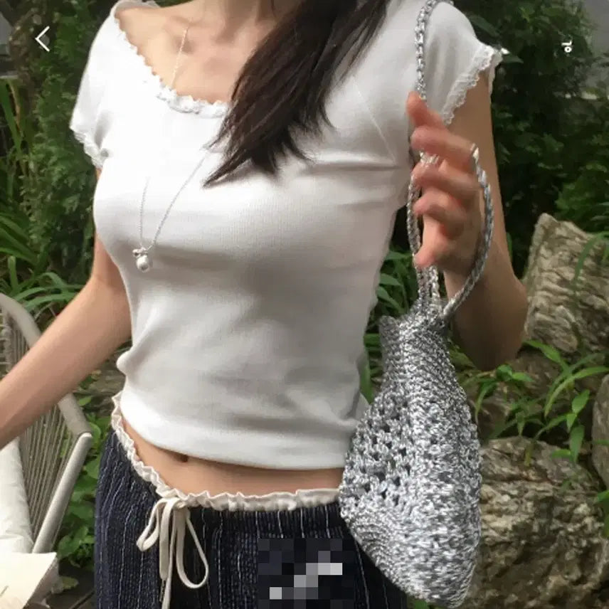 [BUNJANG] Asymmetrical Frill Off-Shoulder Short-Sleeved T-Shirt / 프릴 오프숄더 원숄더 언발 반팔티