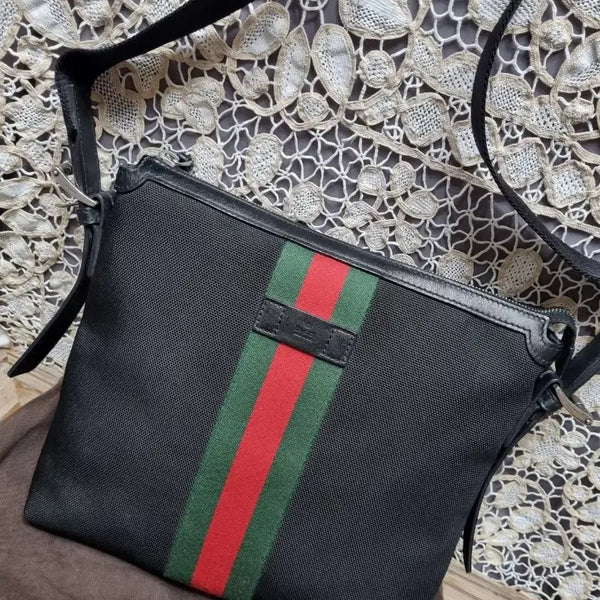 [BUNJANG] Gucci Web Techno Messenger Bag Medium / CUCCI  웹 테크노 메신저  가방