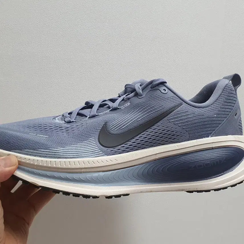 [BUNJANG] Nike Zoom Vomero 18 Running Shoes 300mm / 줌 보메로18 런닝화 300mm