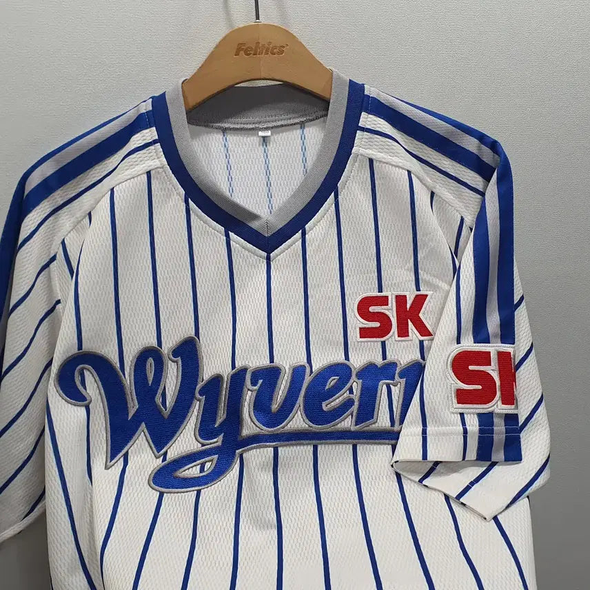 [BUNJANG] SK Wyverns Chameleon Founding Uniform Size 100 / 카멜레온 SK와이번스 창단 유니폼 100사이즈 (가로58 앞76 뒤83)