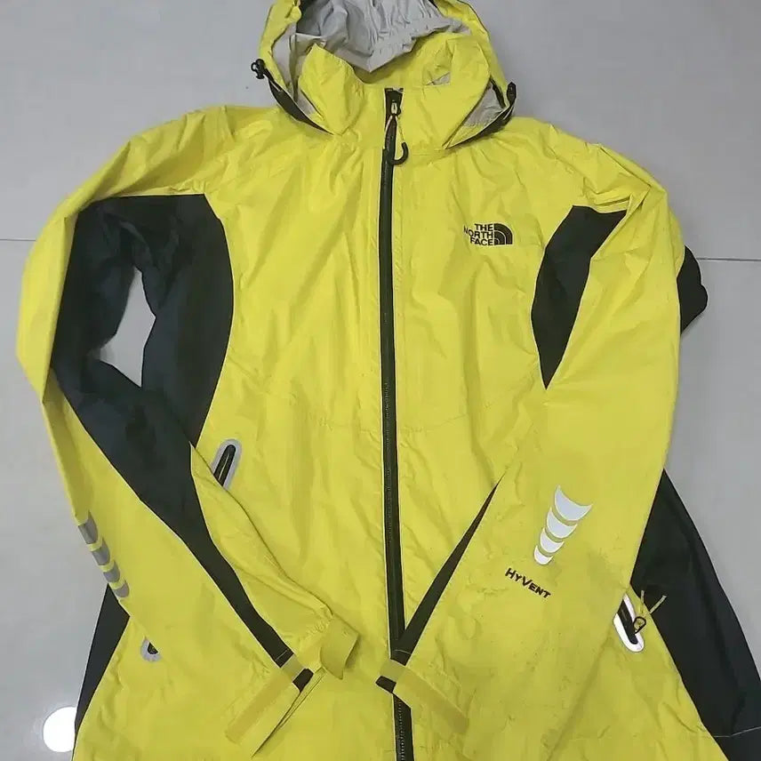 [BUNJANG] The North Face Hyvent Windbreaker Jacket / 노스페이스 바람막이 옐로우 블랙 하이벤트
