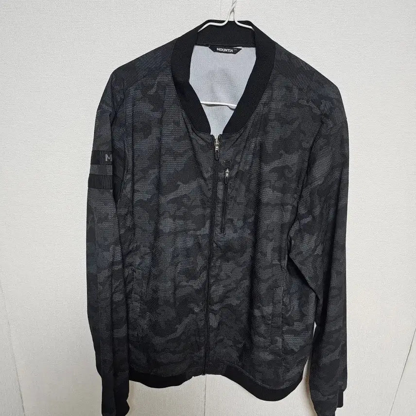 [BUNJANG] Mountia Men's Zip-Up Jacket XXL / 마운티아 남성 집업 자켓 110XXL@9929