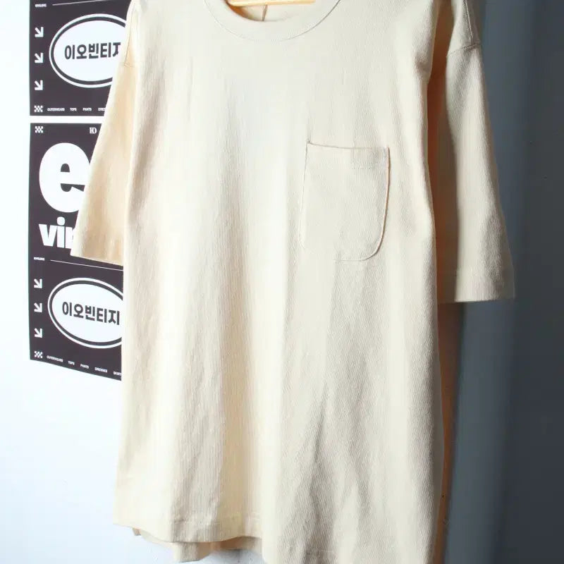 [BUNJANG] Unisex Plain Short-Sleeve T-Shirt with Pocket (Ivory) / (L-XL) 논스탁 반팔 티셔츠 포켓 아이보리 무지-H34232