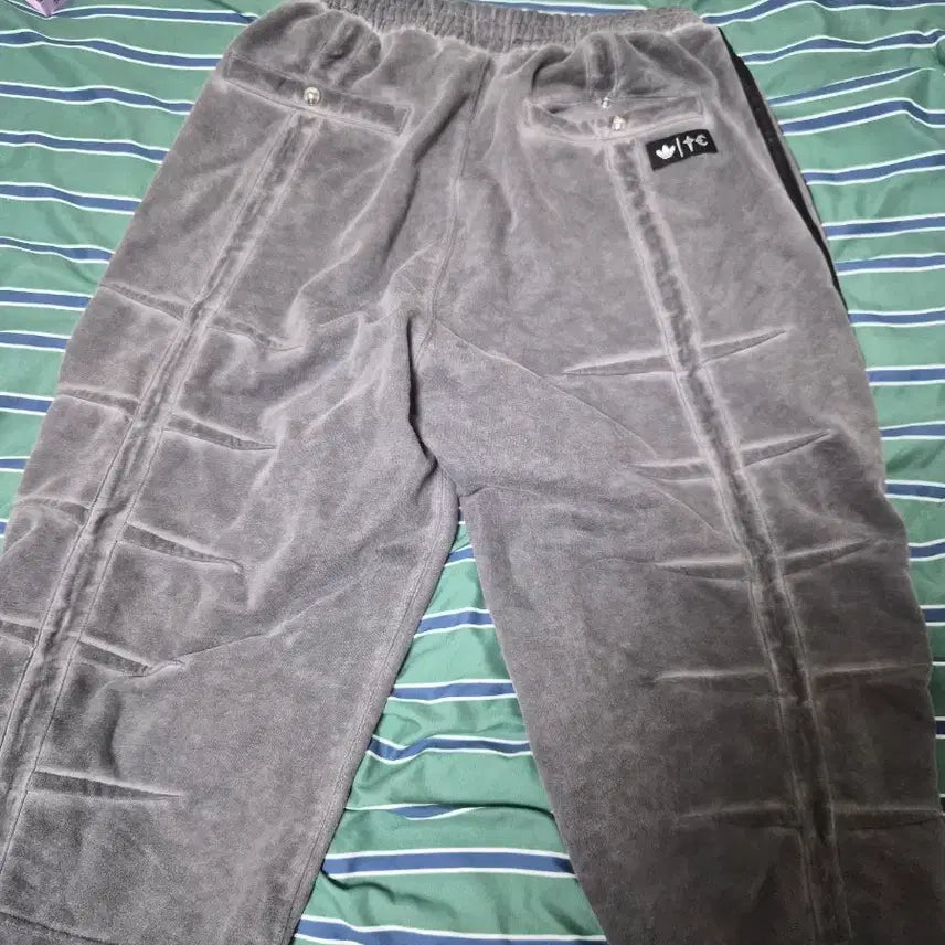 [BUNJANG] Adidas x Thug Club Bermuda Shorts (M) / 아디다스 떠그클럽 버뮤다 쇼츠  M