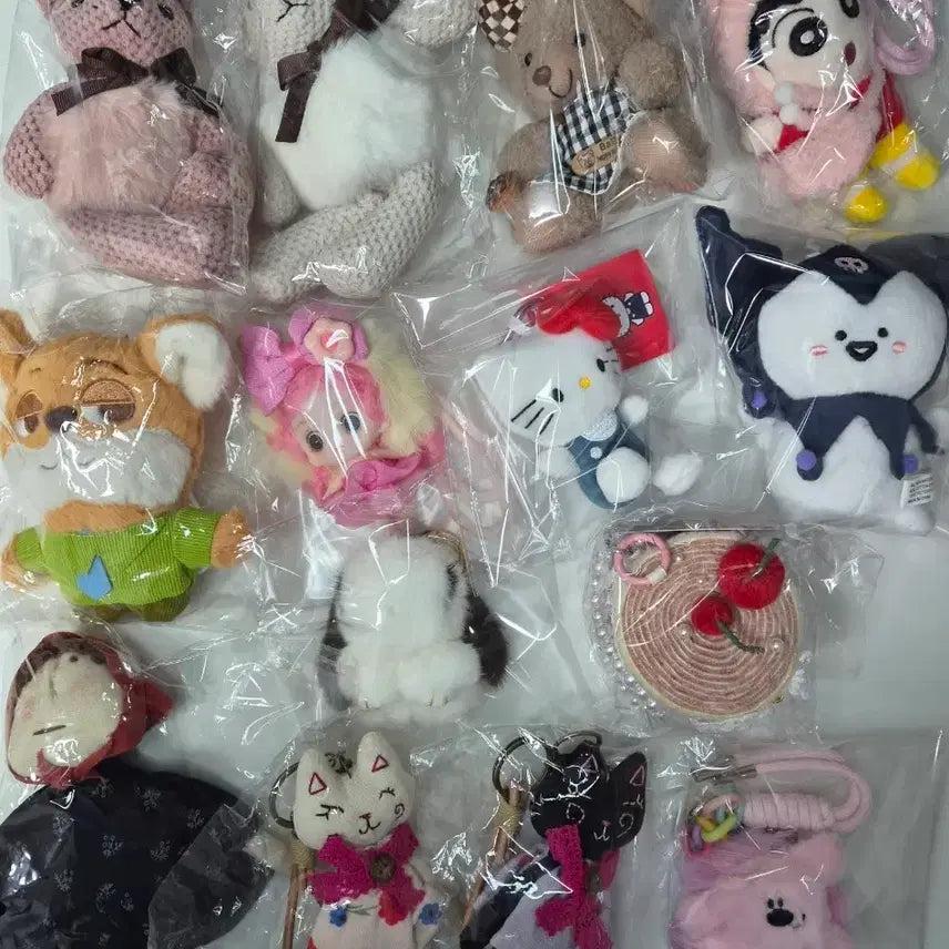 [BUNJANG] Handmade Character Doll Keyring with Mirror / 새상품 캐릭터 인형키링 수제인형키링 인형거울키링